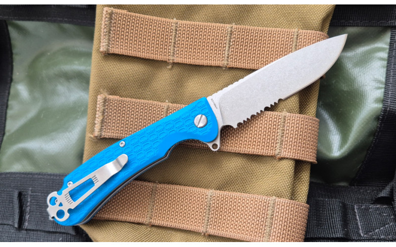Daggerr Wocket serrated stonewash Blue
